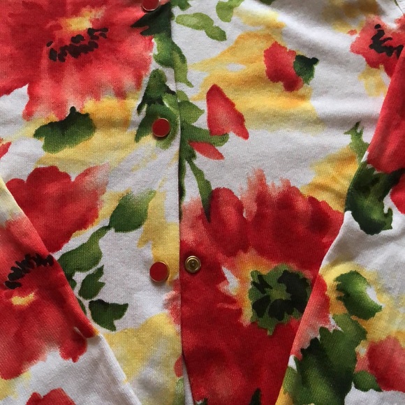 Brand new flourished sweater - Picture 3 of 3